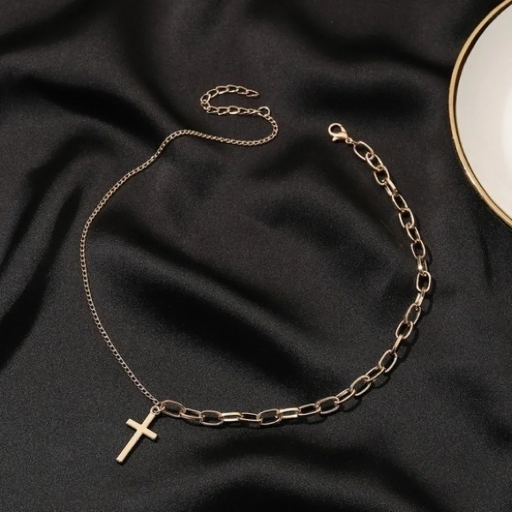 3/$30 💛🤍 Cross Half Chain Necklace